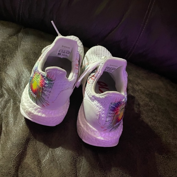 Adidas UltraBoost DNA 4.0 Tie-Dye White Running Shoes Size 4.5 Women’s - Picture 4 of 4